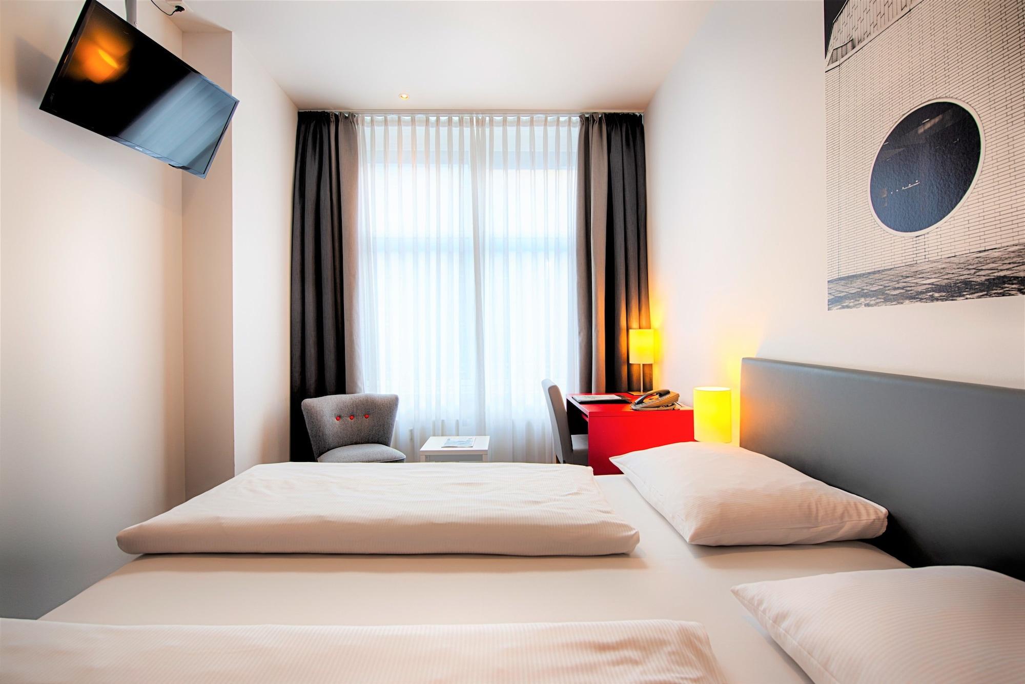 ซีเล็ค โฮเทล เบอร์ลิน เยนดาร์เมนมาร์คท์ Hotel ภายนอก รูปภาพ