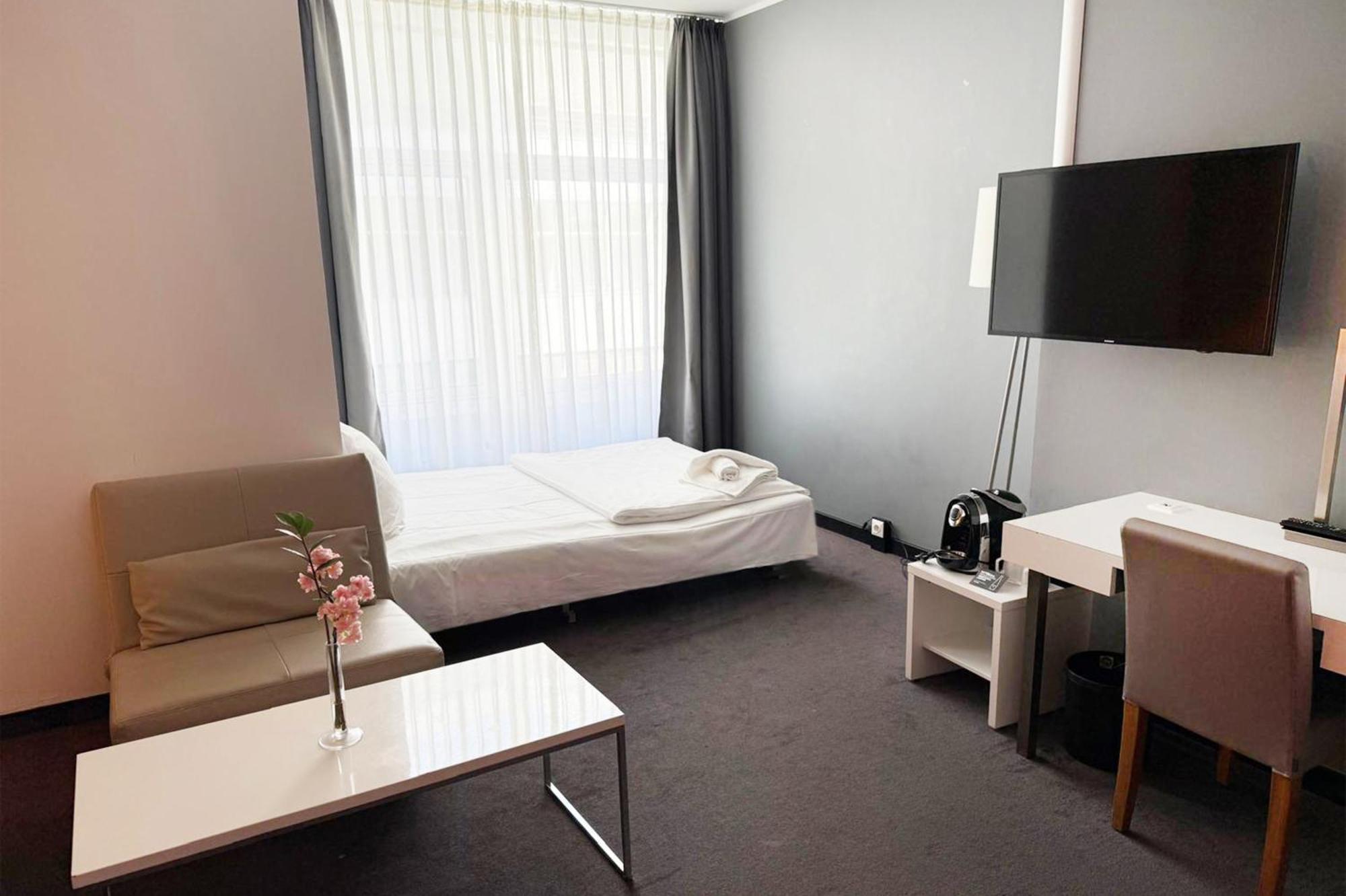ซีเล็ค โฮเทล เบอร์ลิน เยนดาร์เมนมาร์คท์ Hotel ภายนอก รูปภาพ