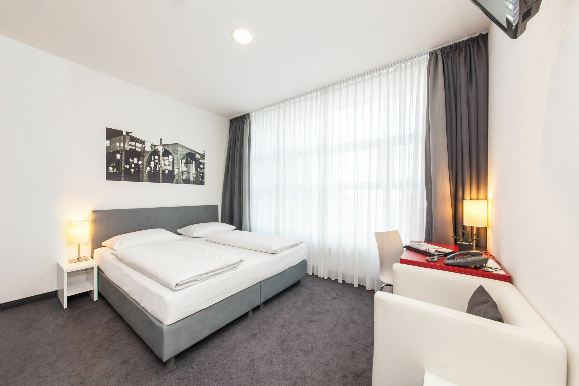 ซีเล็ค โฮเทล เบอร์ลิน เยนดาร์เมนมาร์คท์ Hotel ภายนอก รูปภาพ